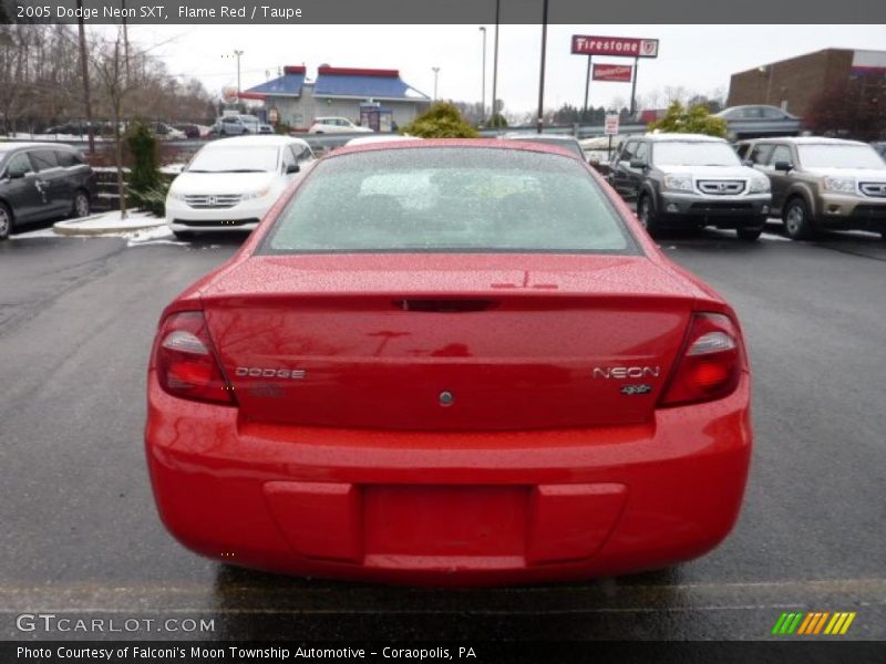 Flame Red / Taupe 2005 Dodge Neon SXT