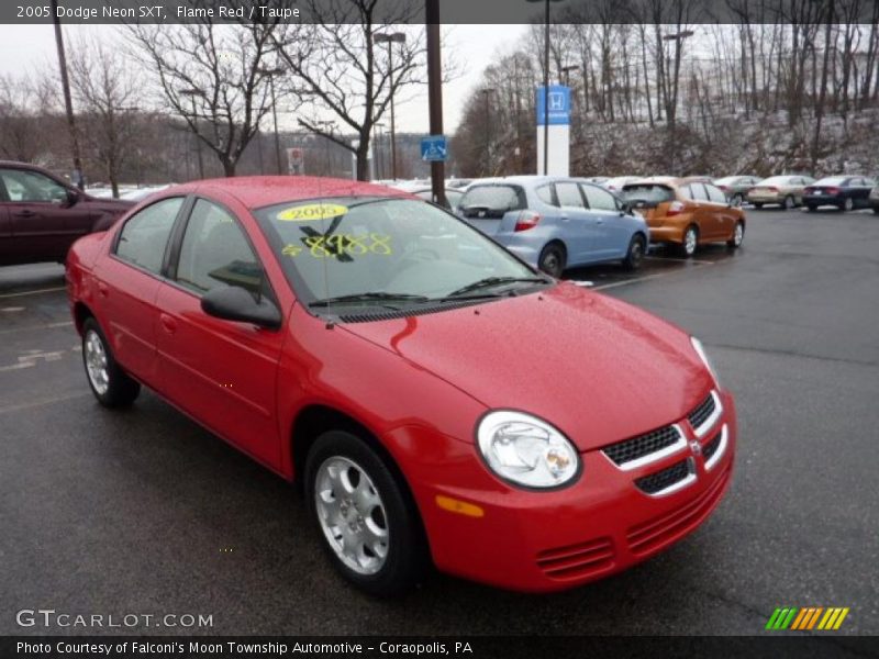 Flame Red / Taupe 2005 Dodge Neon SXT