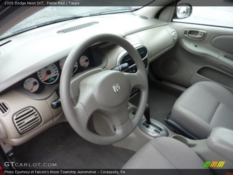 Flame Red / Taupe 2005 Dodge Neon SXT