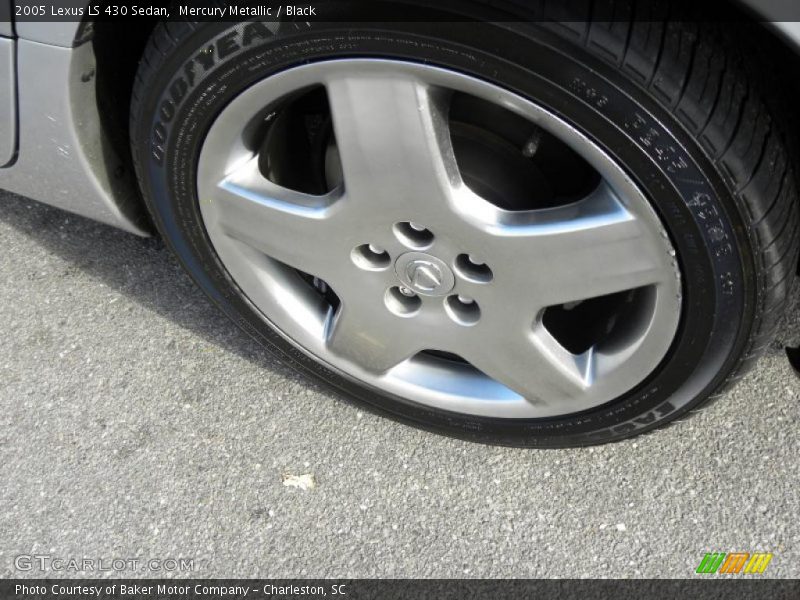 Mercury Metallic / Black 2005 Lexus LS 430 Sedan