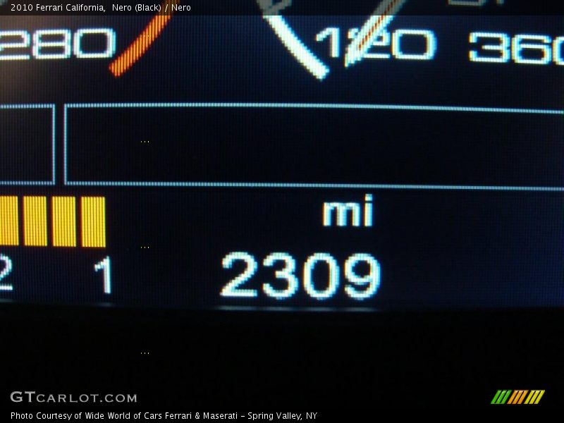 Nero (Black) / Nero 2010 Ferrari California