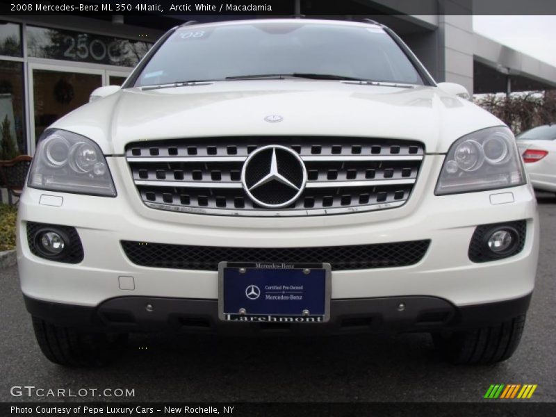 Arctic White / Macadamia 2008 Mercedes-Benz ML 350 4Matic