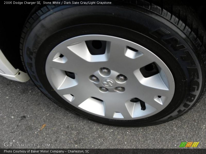 Stone White / Dark Slate Gray/Light Graystone 2006 Dodge Charger SE