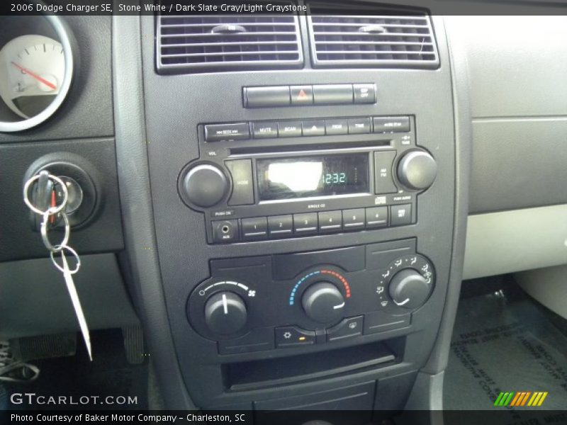 Stone White / Dark Slate Gray/Light Graystone 2006 Dodge Charger SE