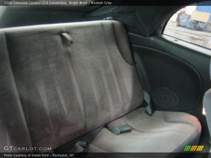 Bright White / Medium Gray 2000 Chevrolet Cavalier Z24 Convertible