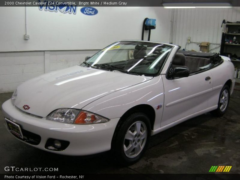 Bright White / Medium Gray 2000 Chevrolet Cavalier Z24 Convertible