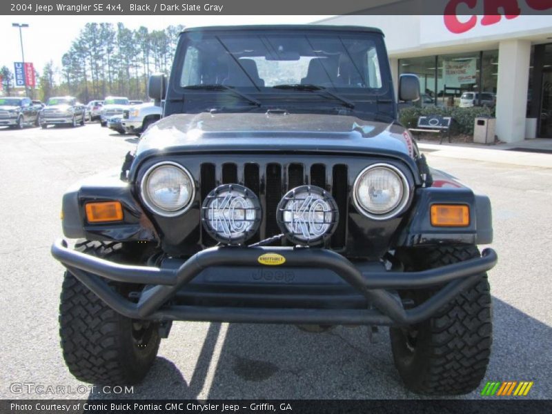 Black / Dark Slate Gray 2004 Jeep Wrangler SE 4x4
