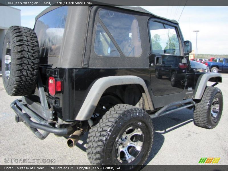 Black / Dark Slate Gray 2004 Jeep Wrangler SE 4x4