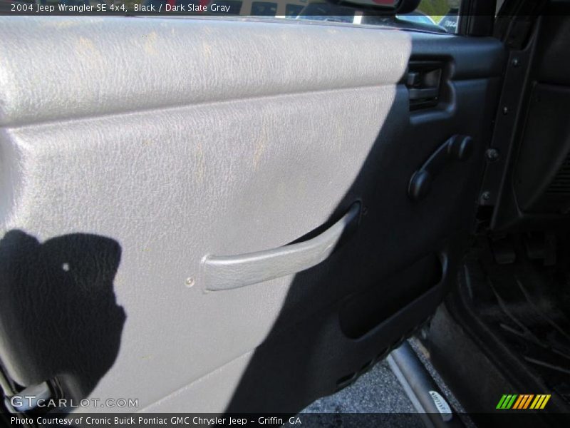 Black / Dark Slate Gray 2004 Jeep Wrangler SE 4x4