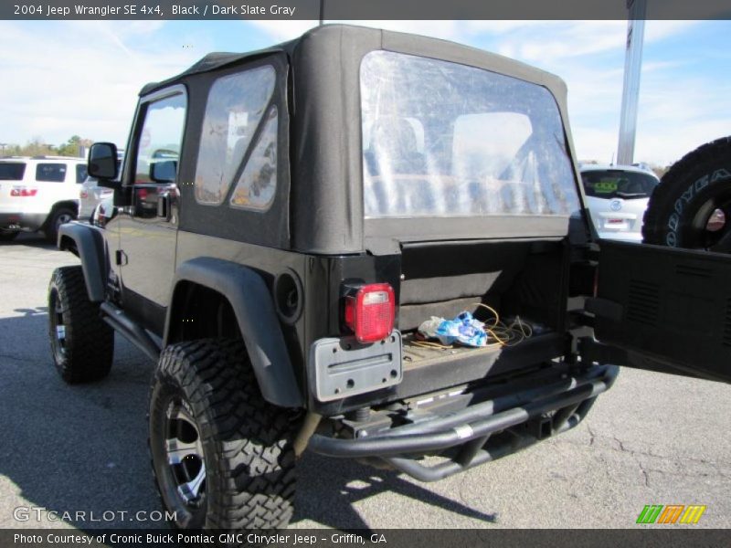 Black / Dark Slate Gray 2004 Jeep Wrangler SE 4x4