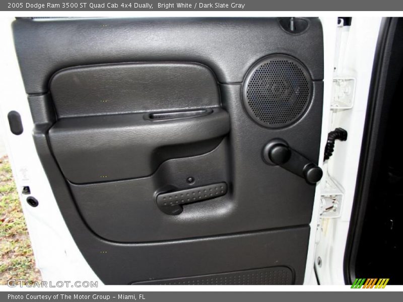 Door Panel of 2005 Ram 3500 ST Quad Cab 4x4 Dually