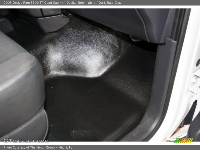 Bright White / Dark Slate Gray 2005 Dodge Ram 3500 ST Quad Cab 4x4 Dually