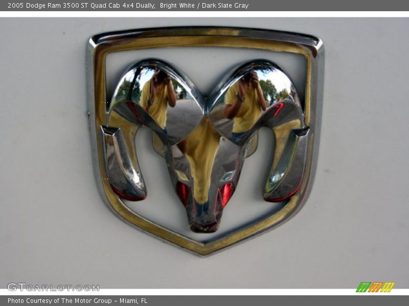 Bright White / Dark Slate Gray 2005 Dodge Ram 3500 ST Quad Cab 4x4 Dually
