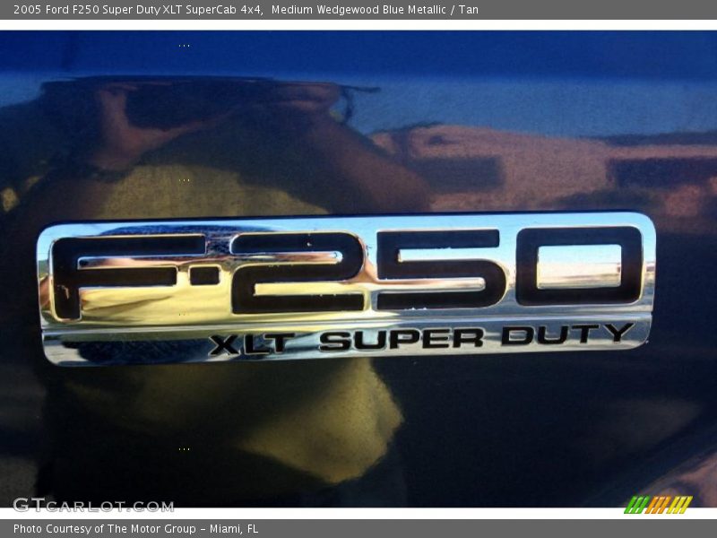 Medium Wedgewood Blue Metallic / Tan 2005 Ford F250 Super Duty XLT SuperCab 4x4