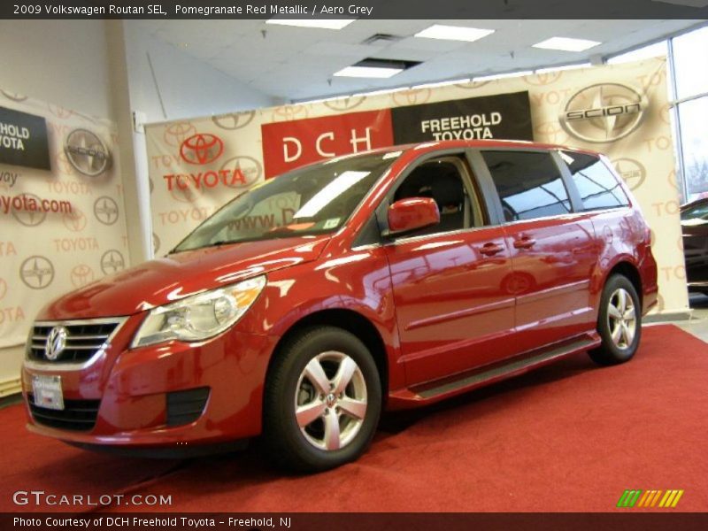 Pomegranate Red Metallic / Aero Grey 2009 Volkswagen Routan SEL