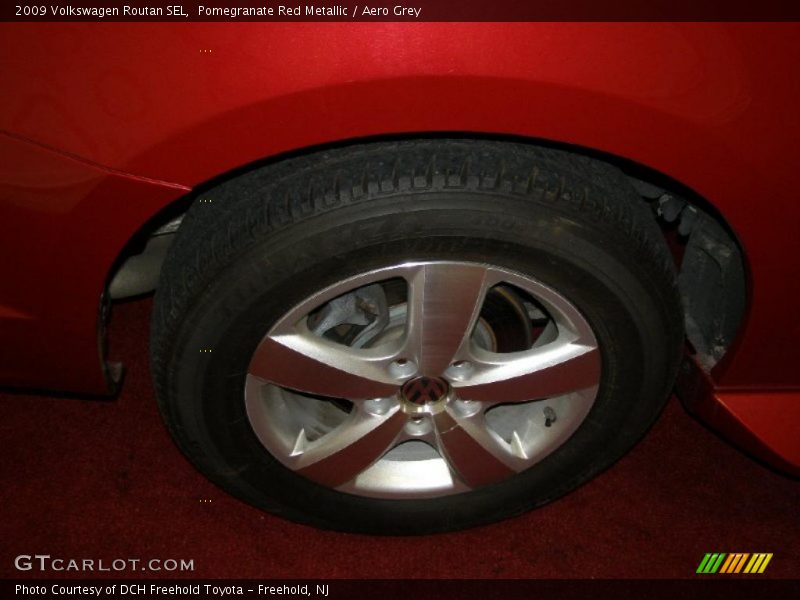 Pomegranate Red Metallic / Aero Grey 2009 Volkswagen Routan SEL