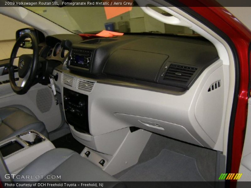 Dashboard of 2009 Routan SEL