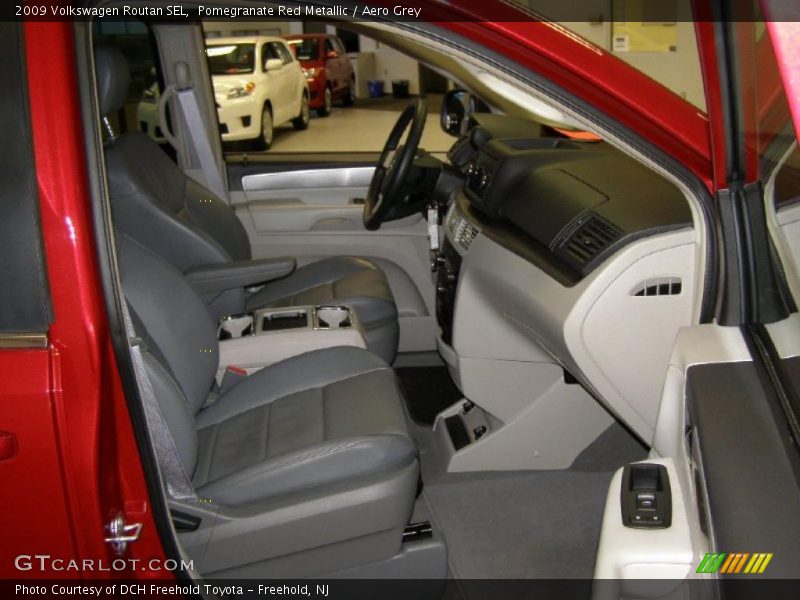 Pomegranate Red Metallic / Aero Grey 2009 Volkswagen Routan SEL