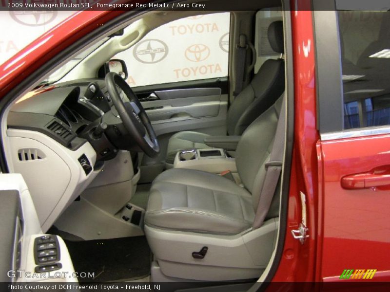 Pomegranate Red Metallic / Aero Grey 2009 Volkswagen Routan SEL