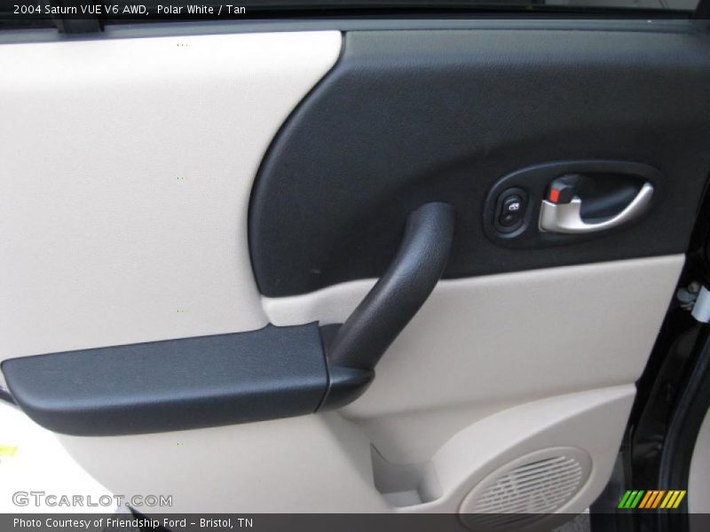 Polar White / Tan 2004 Saturn VUE V6 AWD