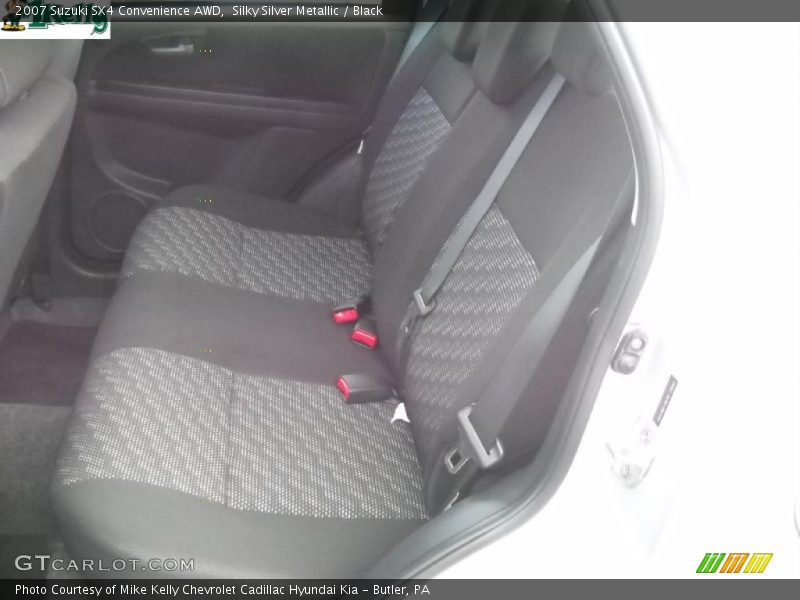 Silky Silver Metallic / Black 2007 Suzuki SX4 Convenience AWD