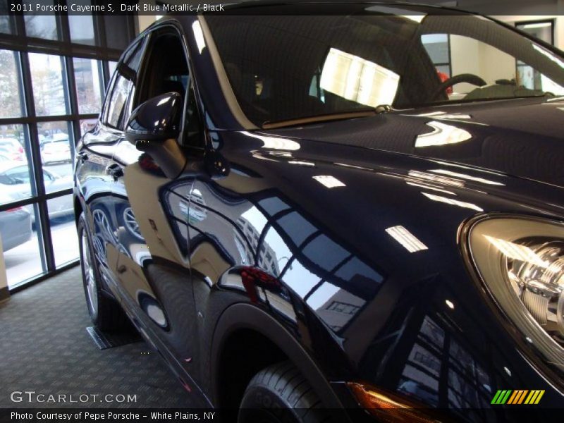 Dark Blue Metallic / Black 2011 Porsche Cayenne S