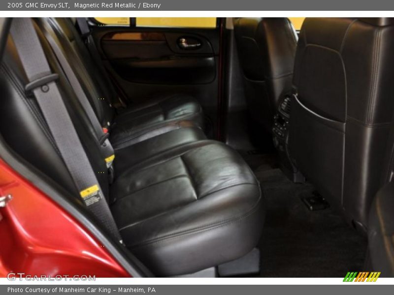 Magnetic Red Metallic / Ebony 2005 GMC Envoy SLT