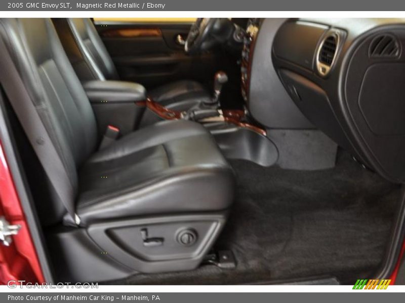 Magnetic Red Metallic / Ebony 2005 GMC Envoy SLT