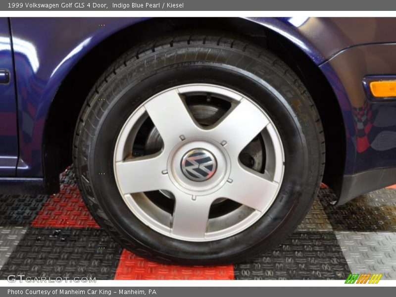 Indigo Blue Pearl / Kiesel 1999 Volkswagen Golf GLS 4 Door