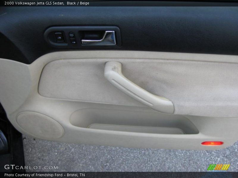 Black / Beige 2000 Volkswagen Jetta GLS Sedan