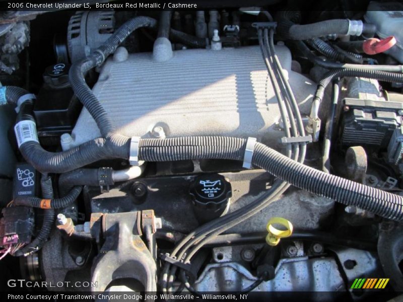 Bordeaux Red Metallic / Cashmere 2006 Chevrolet Uplander LS