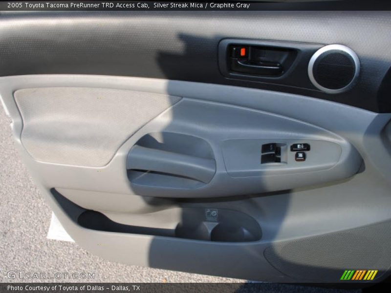 Silver Streak Mica / Graphite Gray 2005 Toyota Tacoma PreRunner TRD Access Cab