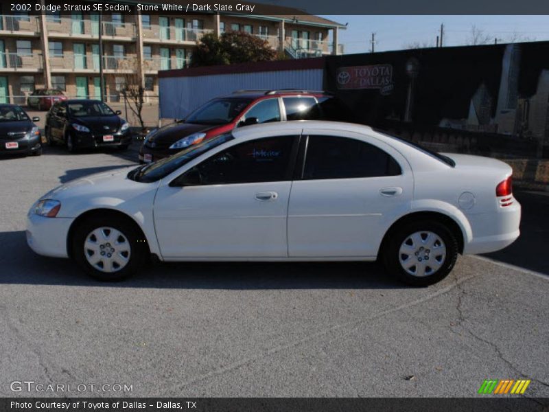 Stone White / Dark Slate Gray 2002 Dodge Stratus SE Sedan