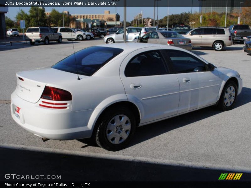 Stone White / Dark Slate Gray 2002 Dodge Stratus SE Sedan