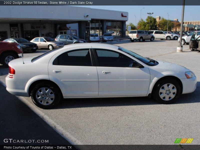 Stone White / Dark Slate Gray 2002 Dodge Stratus SE Sedan