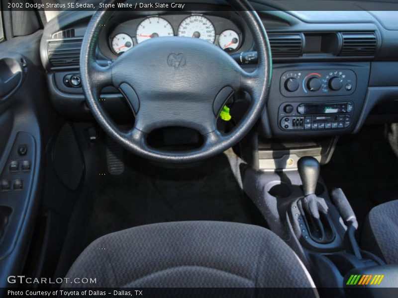 Dashboard of 2002 Stratus SE Sedan