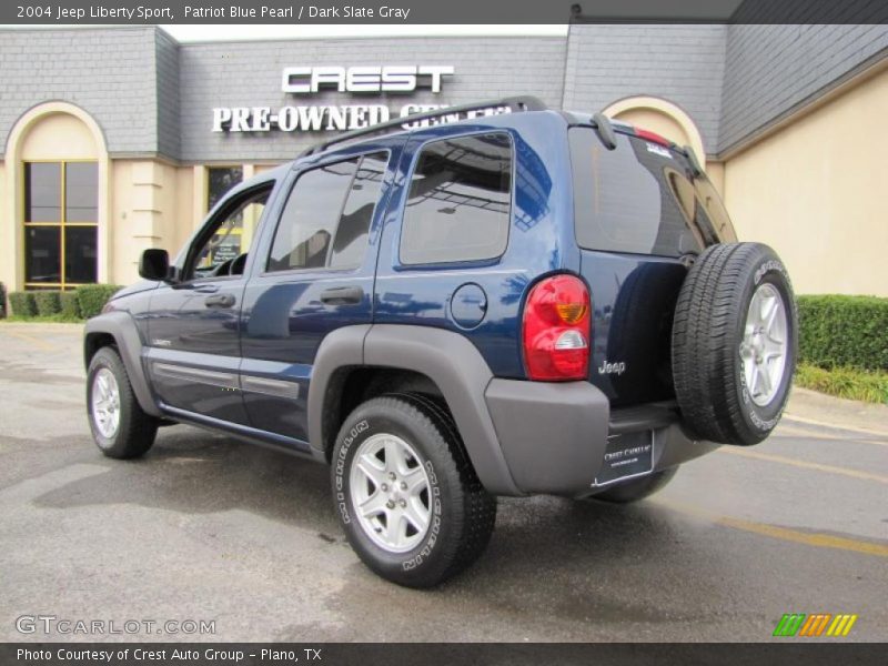 Patriot Blue Pearl / Dark Slate Gray 2004 Jeep Liberty Sport