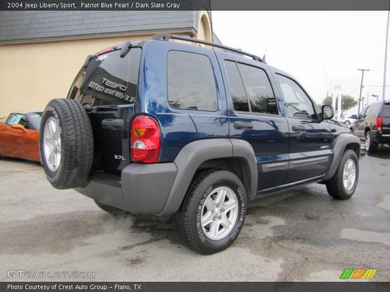 Patriot Blue Pearl / Dark Slate Gray 2004 Jeep Liberty Sport