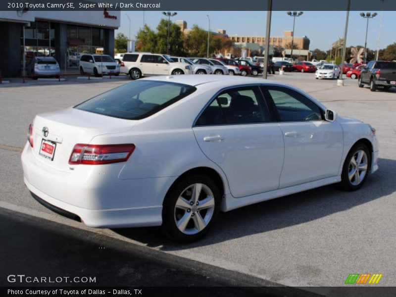 Super White / Dark Charcoal 2010 Toyota Camry SE