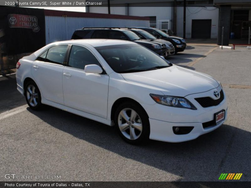 Super White / Dark Charcoal 2010 Toyota Camry SE