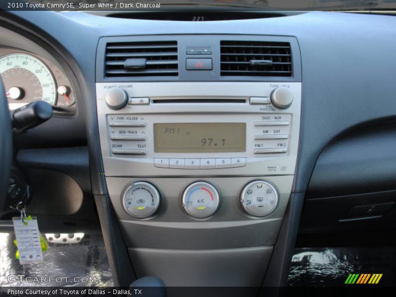 Super White / Dark Charcoal 2010 Toyota Camry SE
