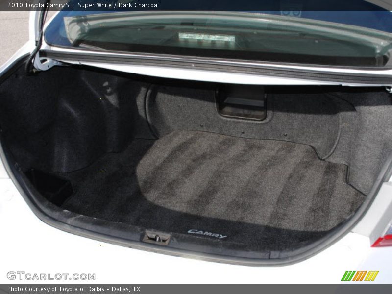 Super White / Dark Charcoal 2010 Toyota Camry SE