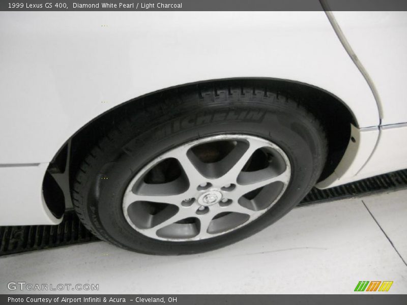 Diamond White Pearl / Light Charcoal 1999 Lexus GS 400