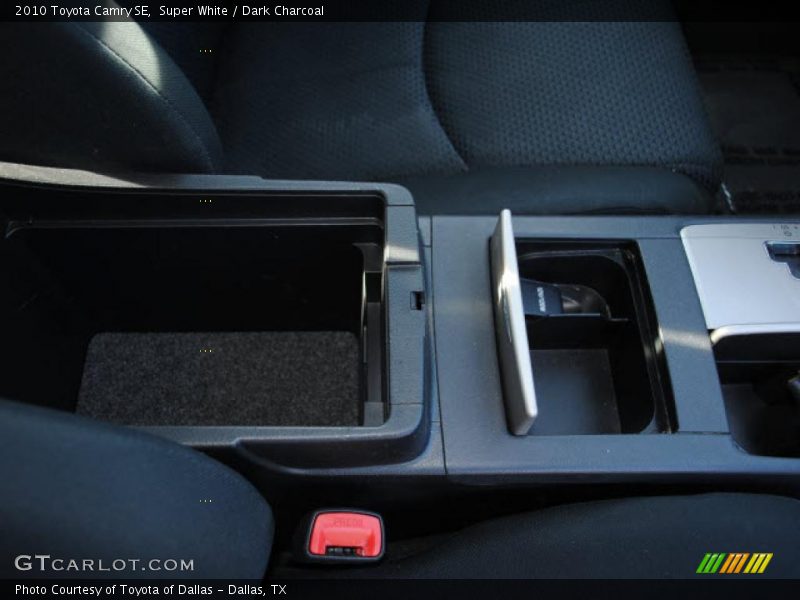 Super White / Dark Charcoal 2010 Toyota Camry SE