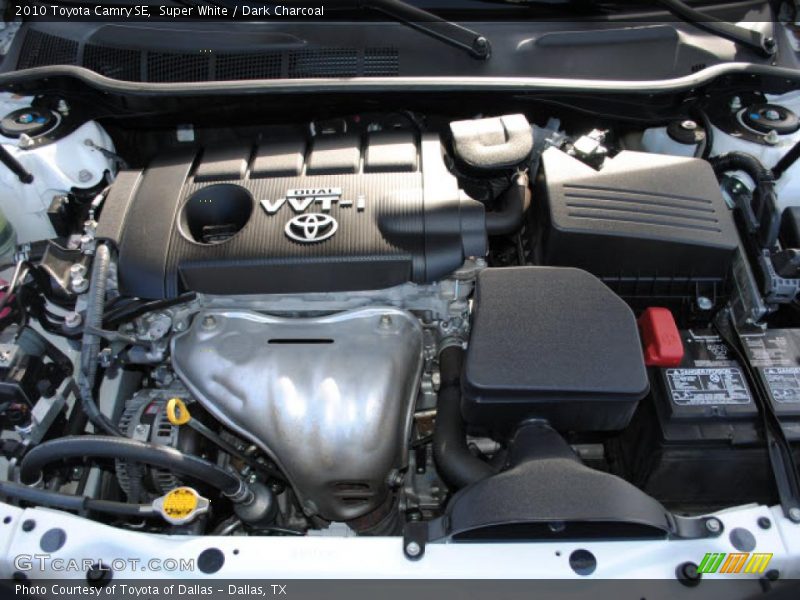 Super White / Dark Charcoal 2010 Toyota Camry SE