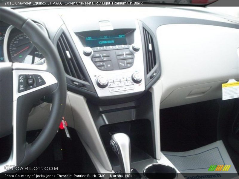 Cyber Gray Metallic / Light Titanium/Jet Black 2011 Chevrolet Equinox LT AWD