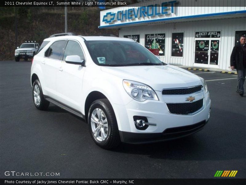Summit White / Light Titanium/Jet Black 2011 Chevrolet Equinox LT