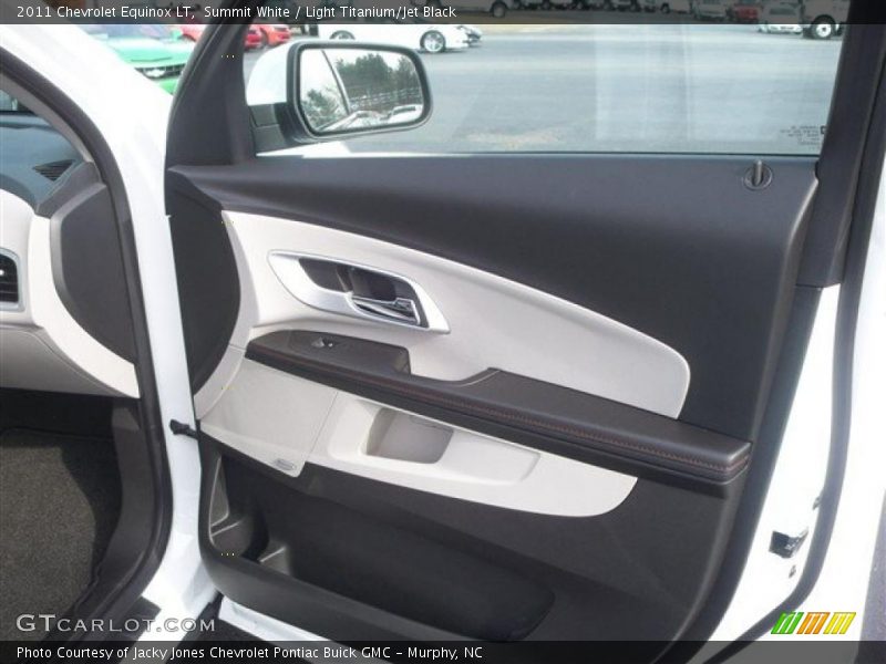 Door Panel of 2011 Equinox LT