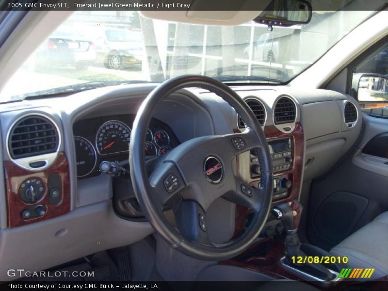 Emerald Jewel Green Metallic / Light Gray 2005 GMC Envoy SLT