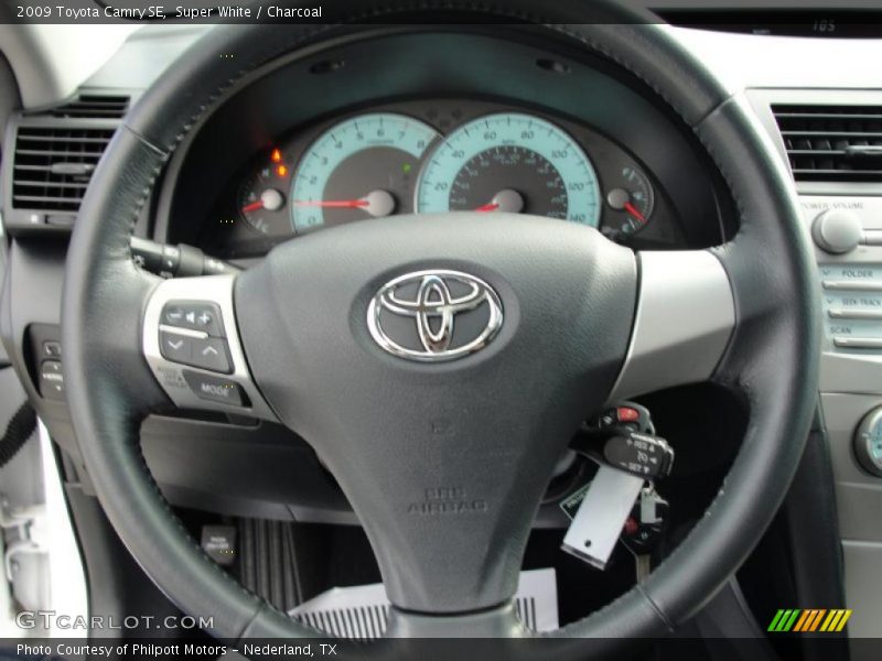 Super White / Charcoal 2009 Toyota Camry SE